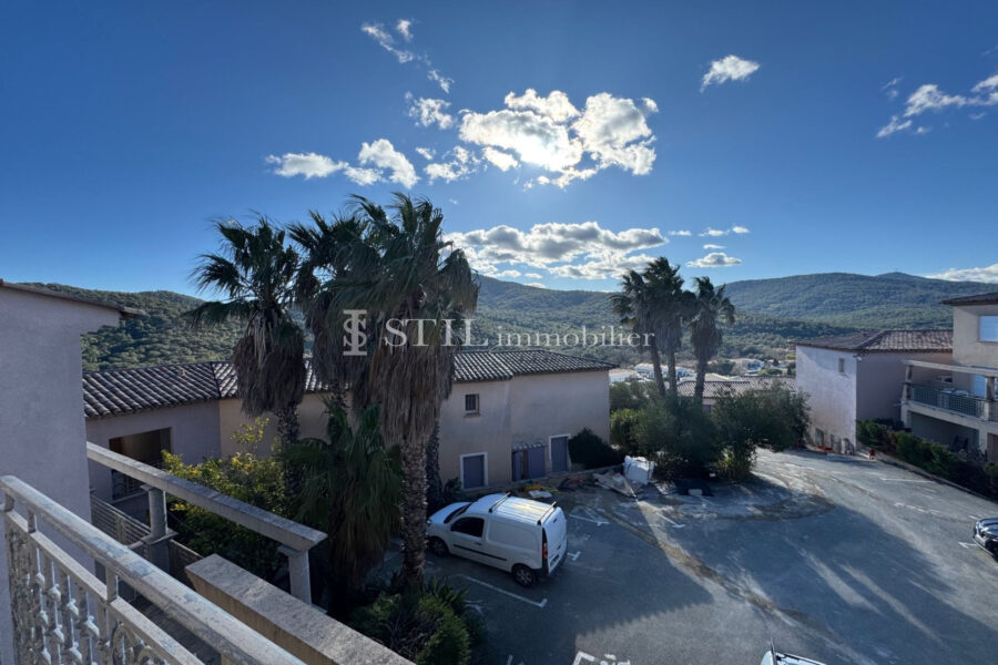 Appartement à vendre à Sainte-Maxime — Vue nature — photo 1