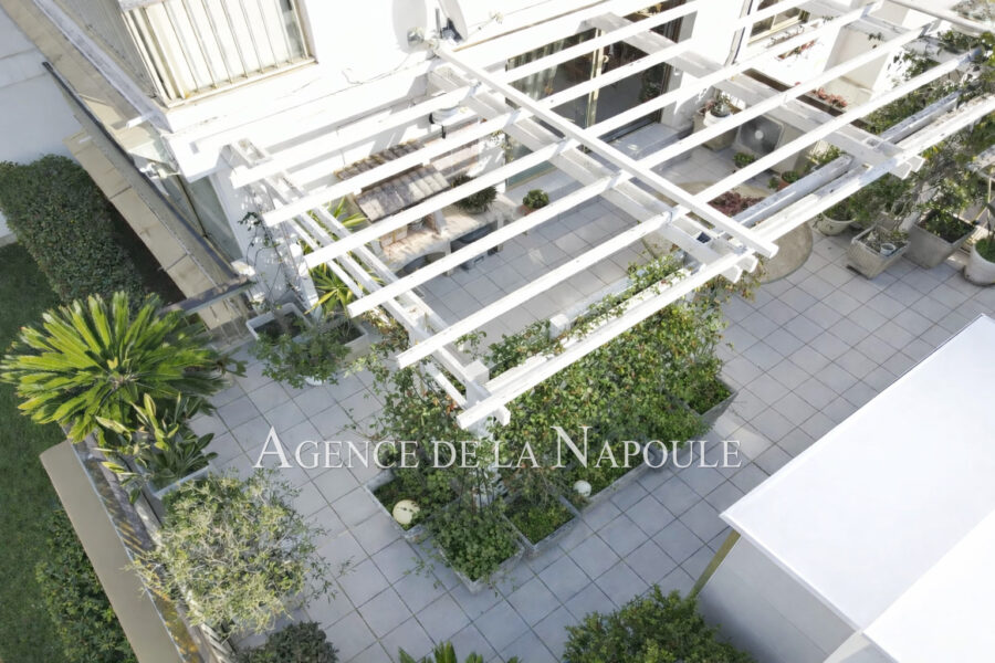 Appartement à vendre à Mandelieu-la-Napoule — Vue mer — photo 8