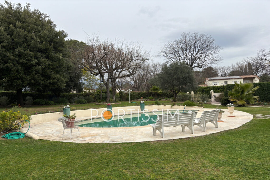 vente maison – NR pièces – 5 chambres – 301.45 m²