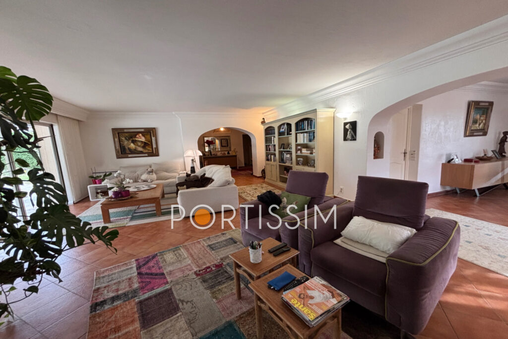 vente maison – NR pièces – 5 chambres – 301.45 m²