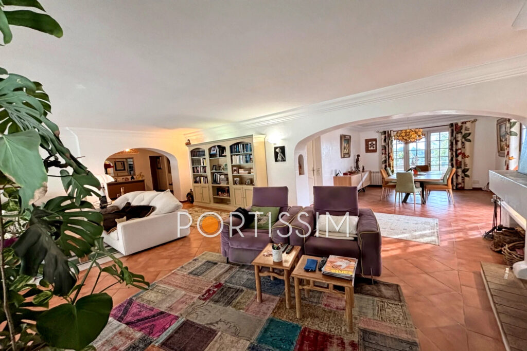 vente maison – NR pièces – 5 chambres – 301.45 m²