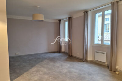 Appartement à louer à Figanières