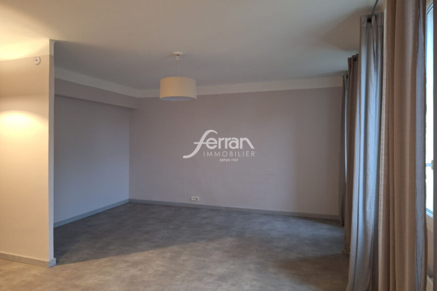 Appartement à louer à Figanières