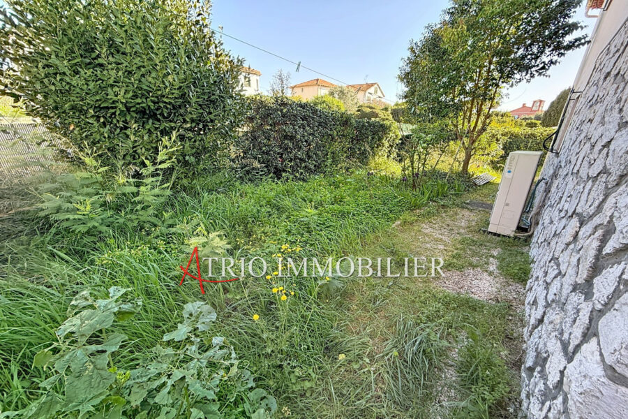 Maison à vendre à Cagnes-sur-Mer — Vue sur la ville — photo 2