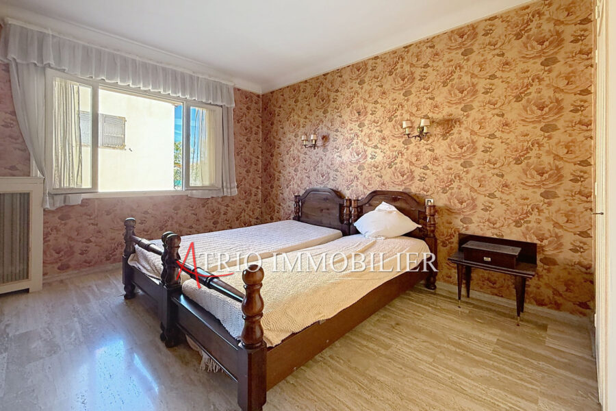 Maison à vendre à Cagnes-sur-Mer — Vue sur la ville — photo 10