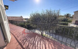 Maison à vendre à Cagnes-sur-Mer — Vue sur la ville — photo 1