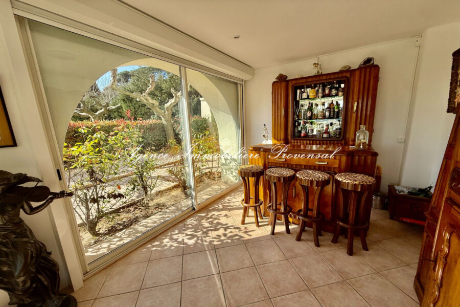 Appartement à vendre à Sainte-Maxime — Vue parc & jardin — photo 9