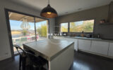 Maison à vendre à Saint-Geniès-des-Mourgues — Vue sur la ville — photo 4