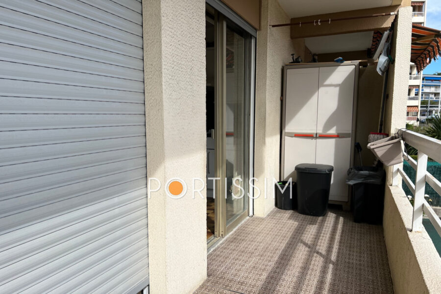 Appartement à vendre à Cagnes-sur-Mer — Vue sur la ville — photo 7