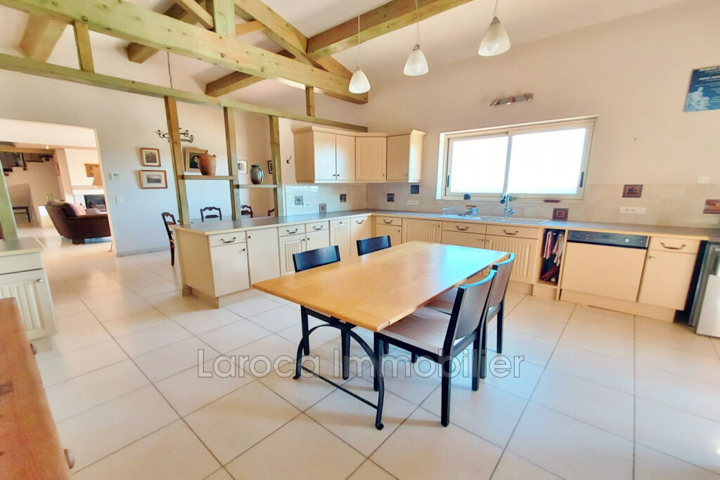 Villa de 5 chambres avec vue panoramique ? Lorgues  – 8 pièces – 5 chambres – 228.00 m²