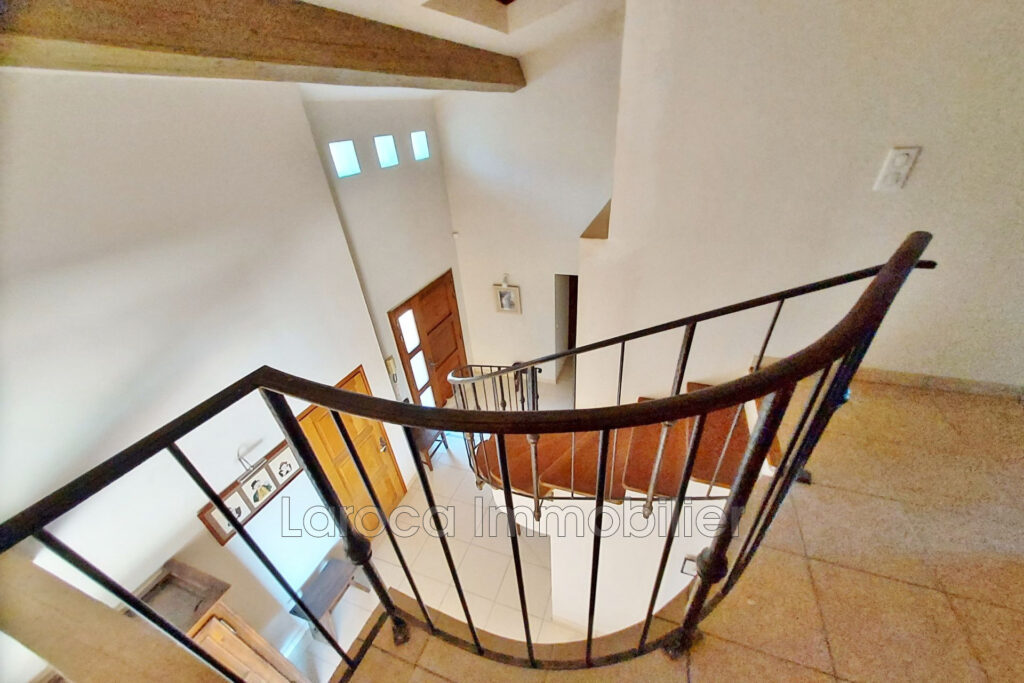 Villa de 5 chambres avec vue panoramique ? Lorgues  – 8 pièces – 5 chambres – 228.00 m²