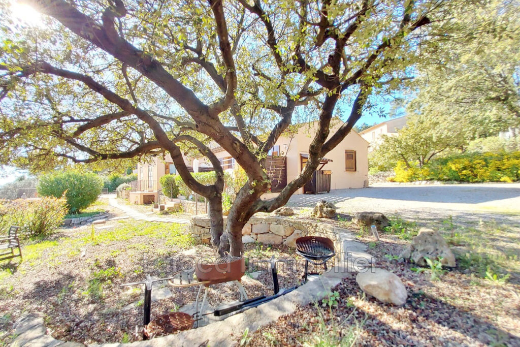 Villa de 5 chambres avec vue panoramique ? Lorgues  – 8 pièces – 5 chambres – 228.00 m²