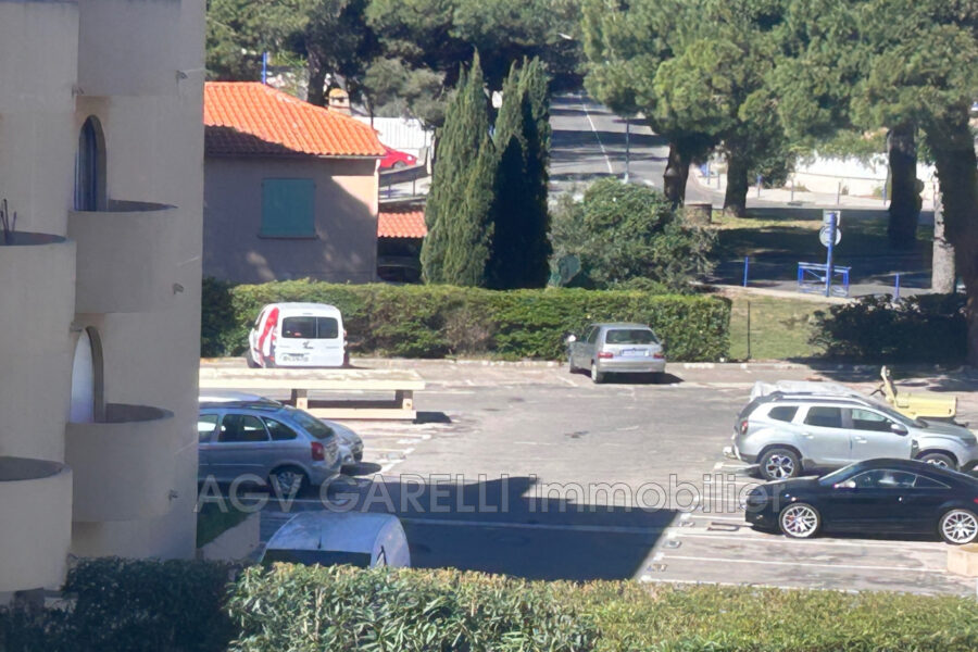 Appartement à vendre à Hyères — Vue marina & port — photo 15