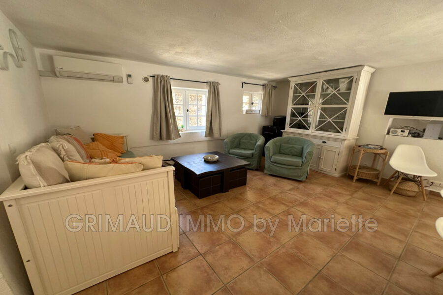 Maison à vendre à Le Plan-de-la-Tour — Vue parc & jardin — photo 7