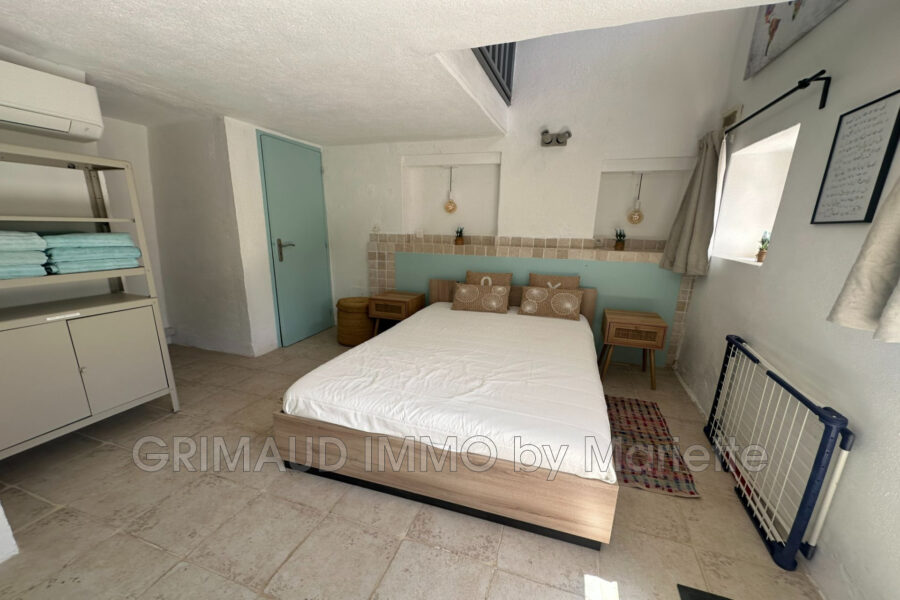 Maison à vendre à Le Plan-de-la-Tour — Vue parc & jardin — photo 11