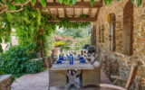 VILLA DE CHARME AU COEUR DES VIGNES  – 5 pièces – 4 chambres – 150.00 m²