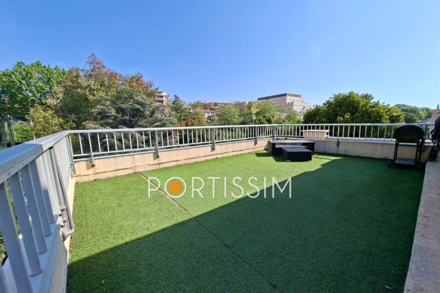 Appartement à vendre à Saint-Laurent-du-Var — Vue parc & jardin — photo 8