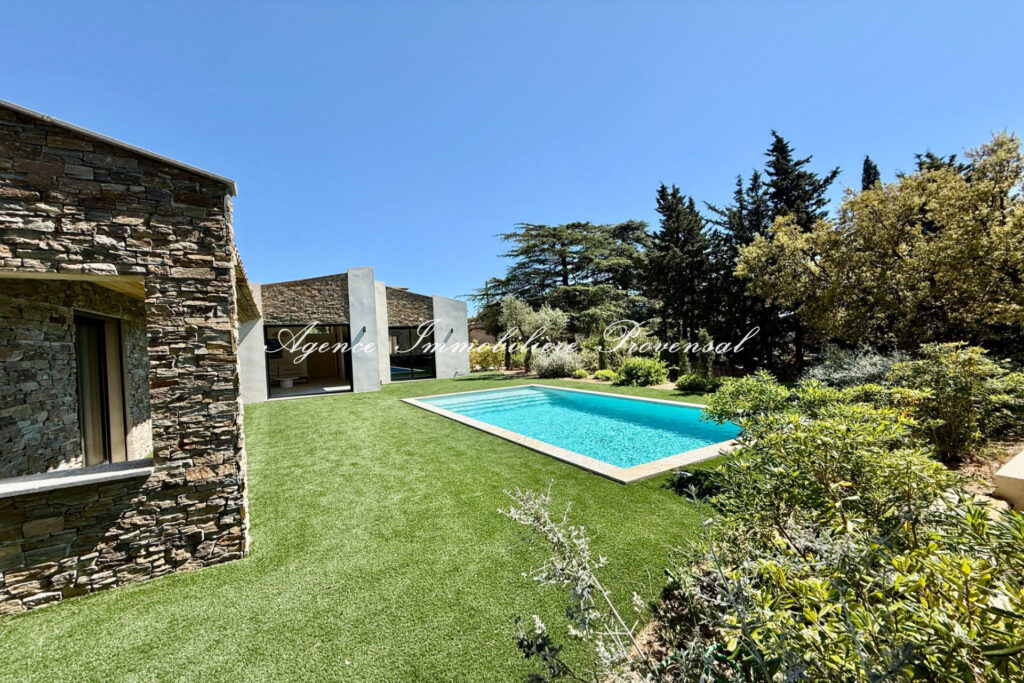 vente villa contemporaine 4 Pièce(s) – 4 pièces – 3 chambres – 160.00 m²