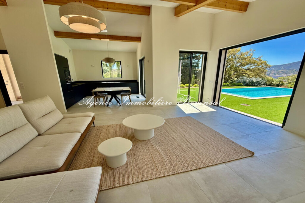 vente villa contemporaine 4 Pièce(s) – 4 pièces – 3 chambres – 160.00 m²
