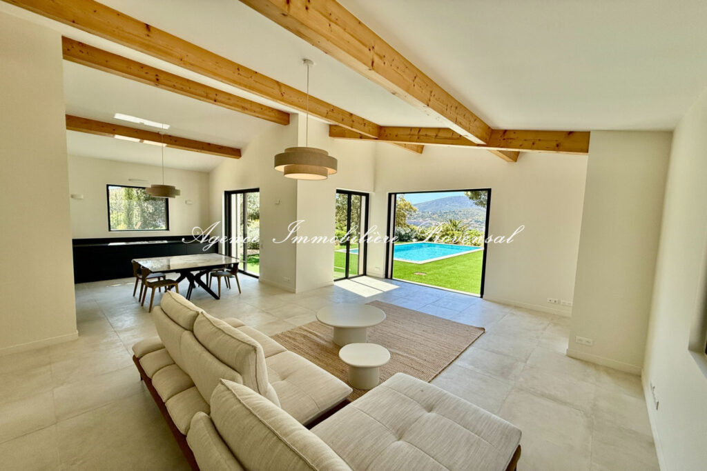 vente villa contemporaine 4 Pièce(s) – 4 pièces – 3 chambres – 160.00 m²