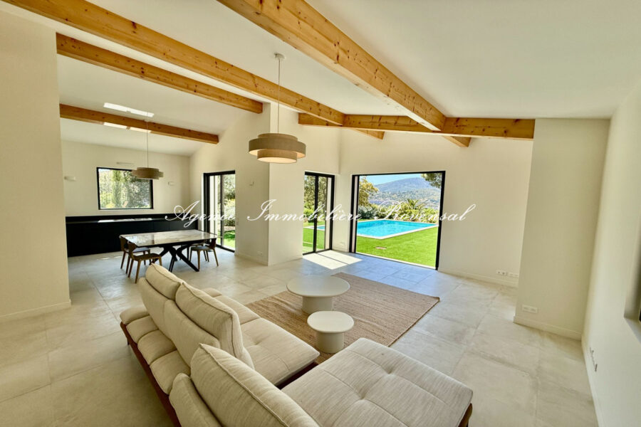 Maison à vendre à Sainte-maxime
