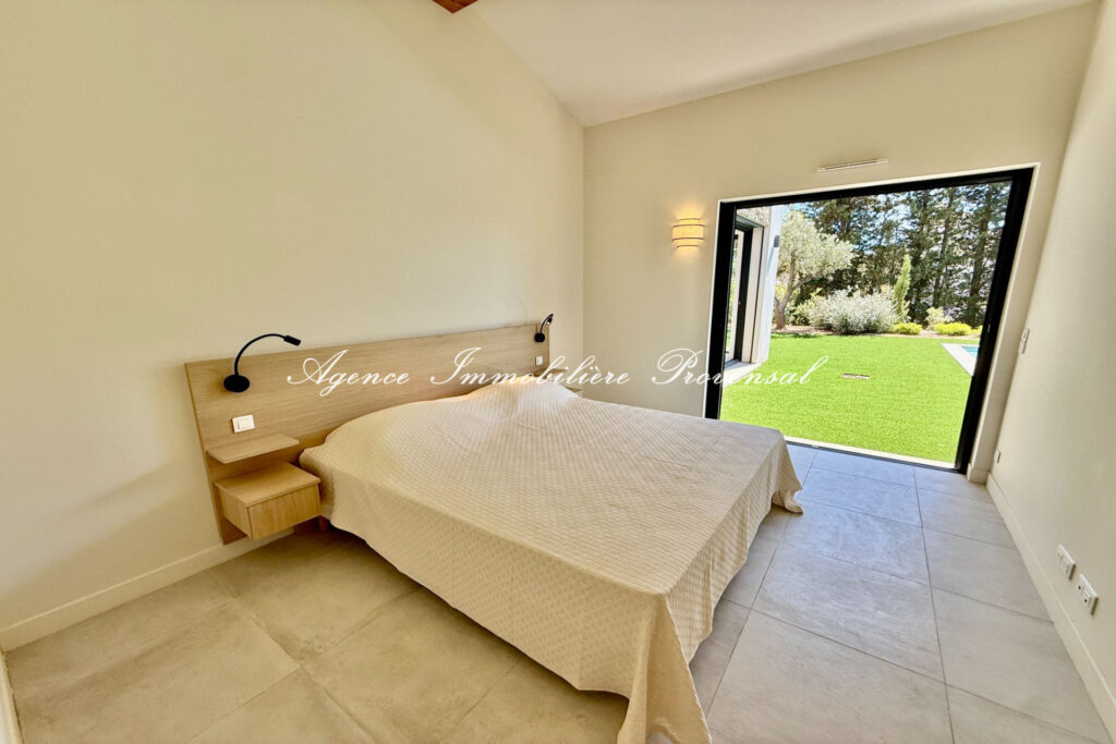 vente villa contemporaine 4 Pièce(s) – 4 pièces – 3 chambres – 160.00 m²