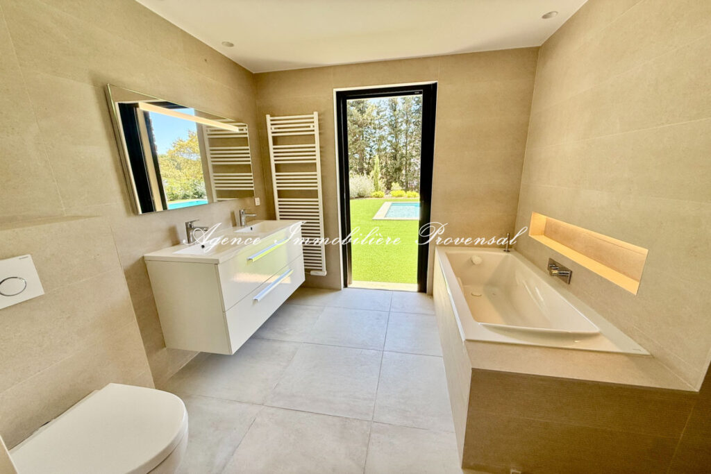 vente villa contemporaine 4 Pièce(s) – 4 pièces – 3 chambres – 160.00 m²