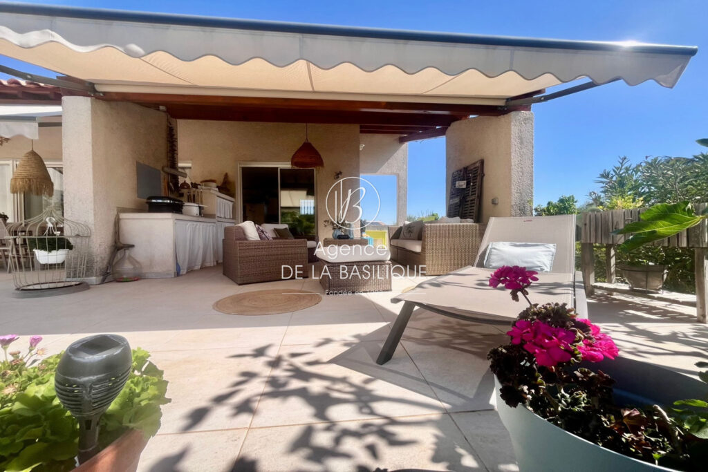 vente maison 5 Pièce(s) – 5 pièces – 4 chambres – 160.00 m²