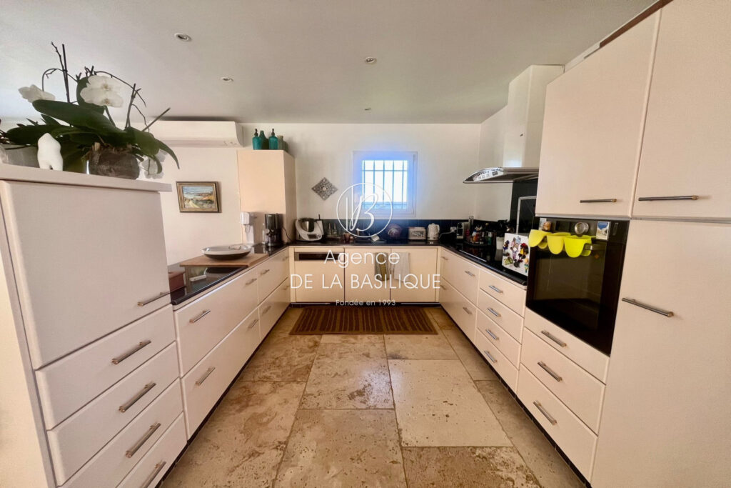 vente maison 5 Pièce(s) – 5 pièces – 4 chambres – 160.00 m²