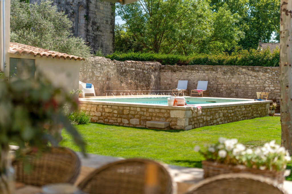 Maison de village de charme avec piscine : Luberon, proche de  – NR pièces – 4 chambres – 200.00 m²