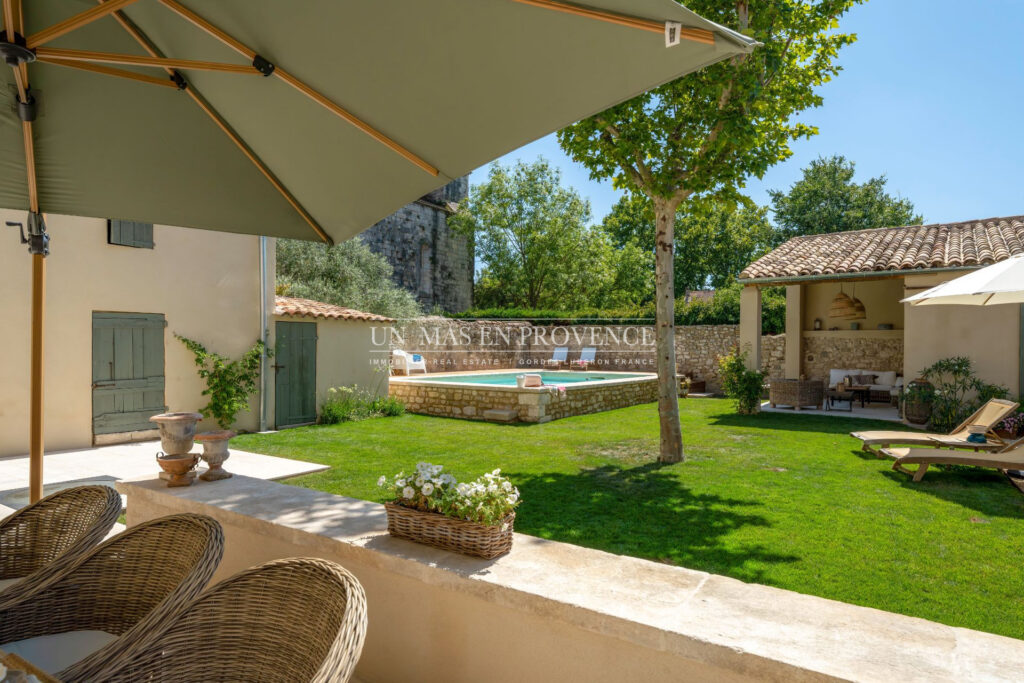 Maison de village de charme avec piscine : Luberon, proche de  – NR pièces – 4 chambres – 200.00 m²