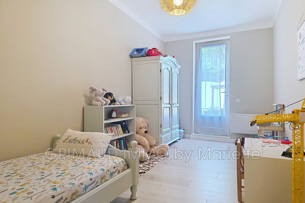 vente appartement 5 Pièce(s) – 5 pièces – 3 chambres – 126.53 m²