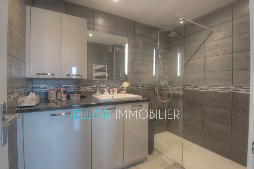 vente appartement 3 Pièce(s) – 3 pièces – 2 chambres – 83.00 m²