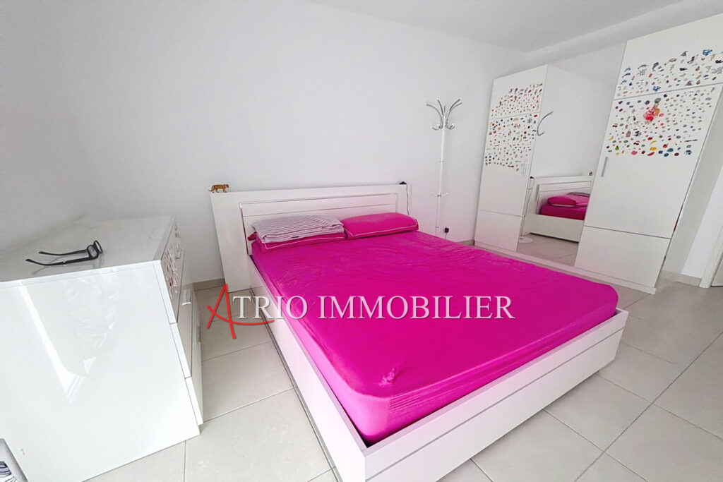En plein coeur du centre-ville de Saint Laurent du var, dans u – 3 pièces – 2 chambres – 63.00 m²