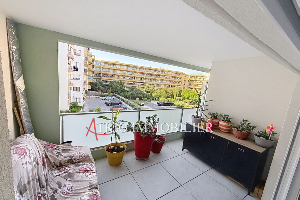 En plein coeur du centre-ville de Saint Laurent du var, dans u – 3 pièces – 2 chambres – 63.00 m²