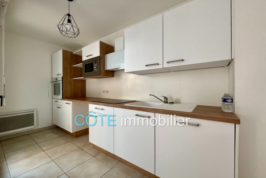 2 PIECES ANTIBES CENTRE PORT VAUBAN CALME – 2 pièces – 1 chambre – 47.77 m²