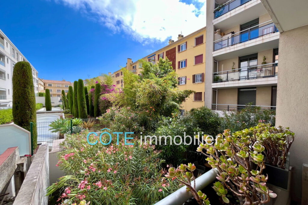 2 PIECES ANTIBES CENTRE PORT VAUBAN CALME – 2 pièces – 1 chambre – 47.77 m²