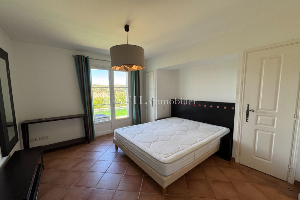 vente maison 4 Pièce(s) – 4 pièces – 3 chambres – 122.00 m²