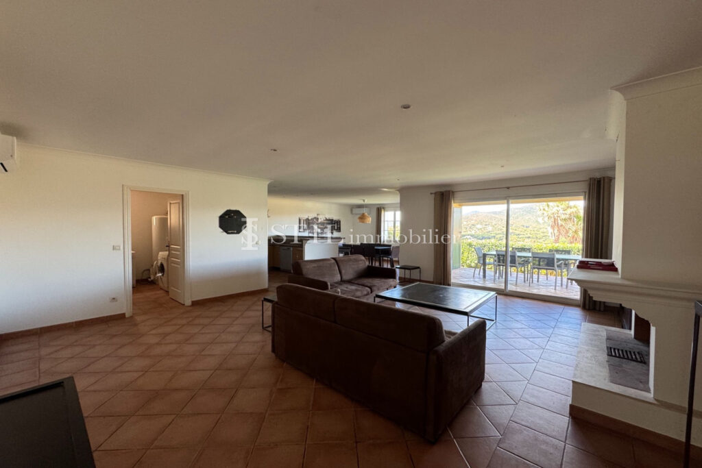 vente maison 4 Pièce(s) – 4 pièces – 3 chambres – 122.00 m²