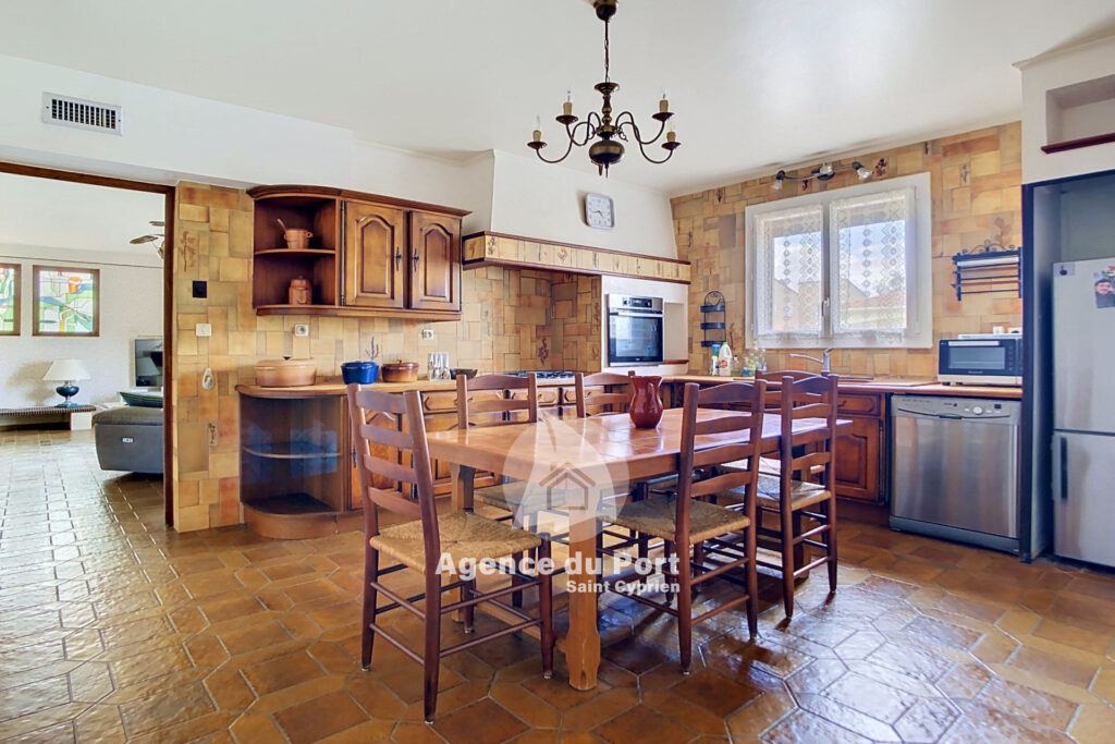 vente maison 5 Pièce(s) – 5 pièces – 3 chambres – 133.00 m²