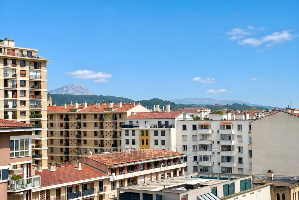 Dans une résidence fermée et sécurisée, bel appartement au 6èm – 4 pièces – 3 chambres – 77.41 m²