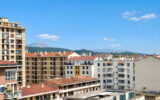 Dans une résidence fermée et sécurisée, bel appartement au 6èm – 4 pièces – 3 chambres – 77.41 m²