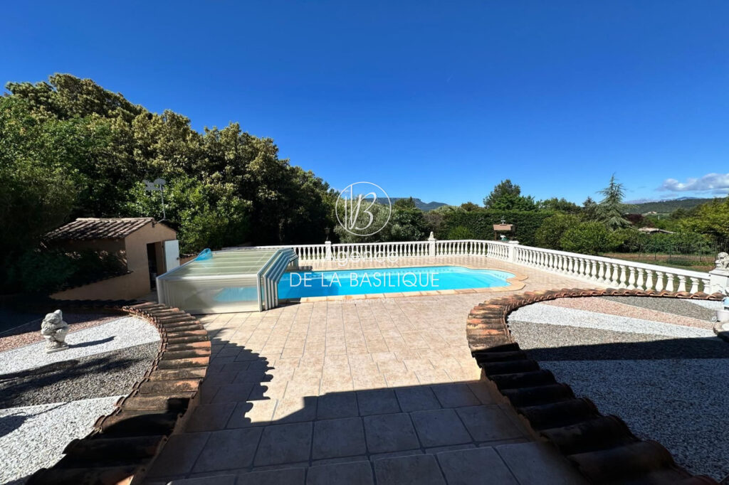 vente villa provençale 4 Pièce(s) – 4 pièces – 3 chambres – 120.00 m²