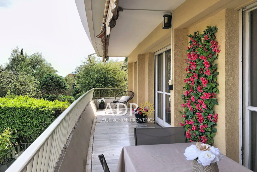 vente appartement 5 Pièce(s) – 5 pièces – 3 chambres – 92.12 m²