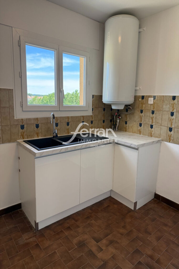A LOUER Type 2 à DRAGUIGNAN – 2 pièces – 1 chambre – 55.92 m²