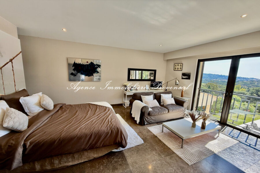 Maison à vendre à Sainte-Maxime — Vue mer — photo 17