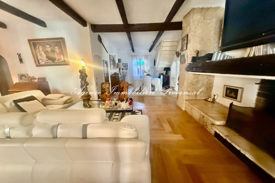 Maison à vendre à Sainte-maxime