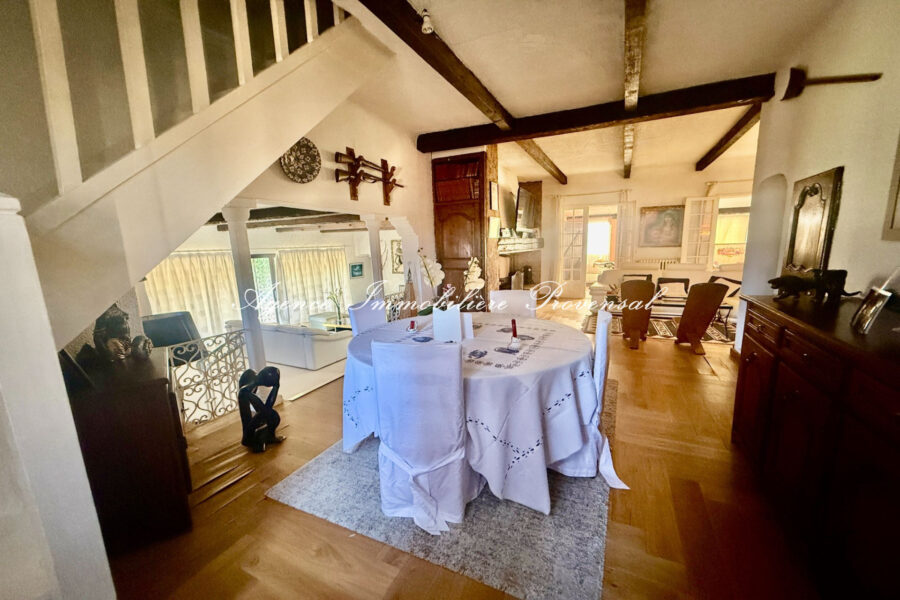 Maison à vendre à Sainte-maxime