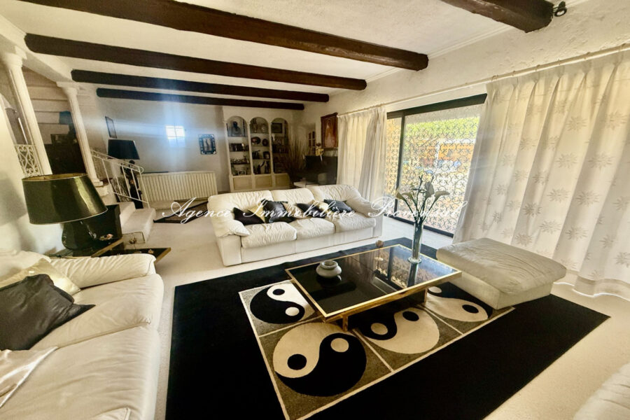 Maison à vendre à Sainte-maxime