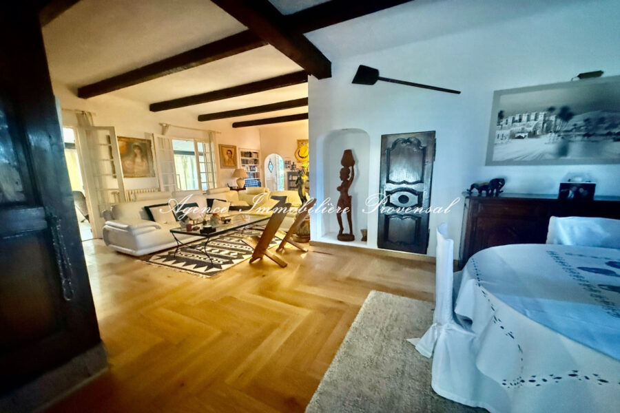 Maison à vendre à Sainte-maxime